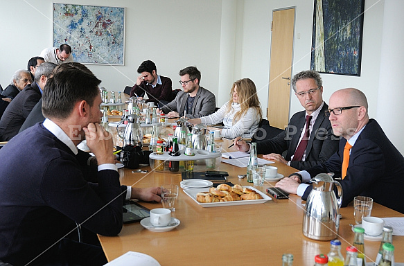 The Secretary-General of the CDU Peter Tauber meets the VAP association