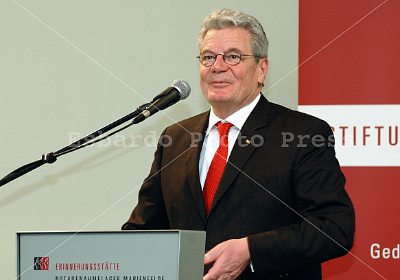 Joachim Gauck participated in the celebrations for the 60th anniversary of Marienfelde