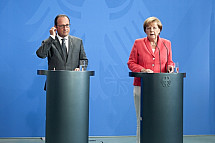 Angela Merkel receives François Hollande and Petro Poroshenko