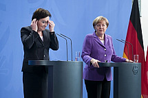 Angela Merkel receives the Prime Minister of Poland Ewa Kopacz