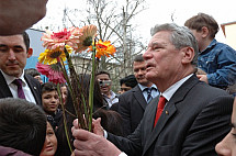 Joachim Gauck participated in the celebrations for the 60th anniversary of Marienfelde