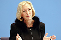 First press conference of the Minister of Education and Research Johanna Wanka